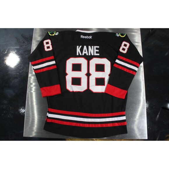 Reebok CCM Jersey V-Neck Pullover Chicago Blackhawks Kane #88 Size 54 Black PO18 - Picture 2 of 9